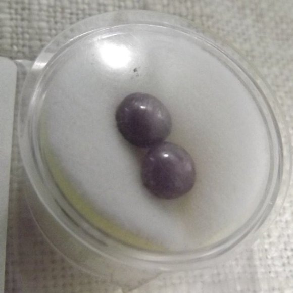 2 Genuine Authentic Star Ruby Cabochons 4.10 ct. - Picture 3 of 6